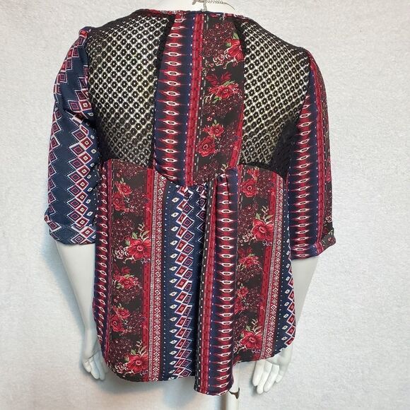Rewind Patterned Top with Lace (S) - Picture 4 of 6